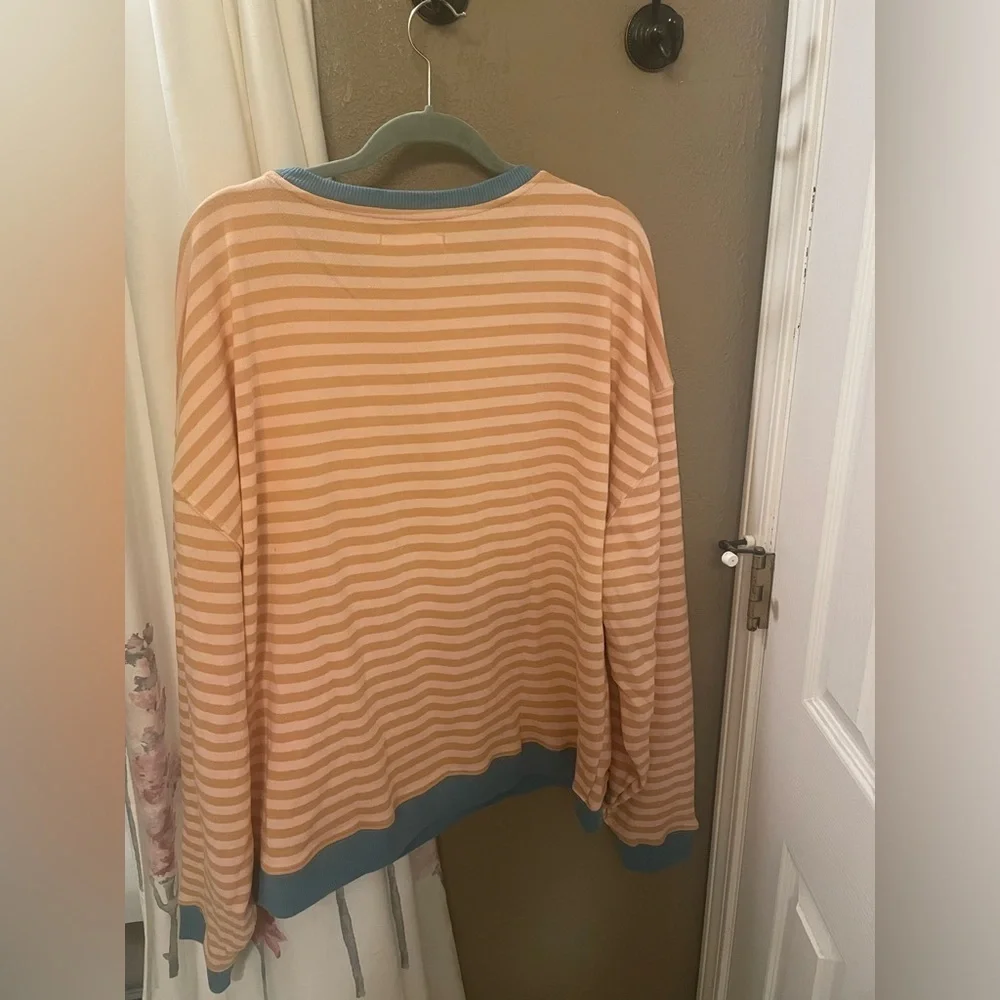 We The Free Classic Striped Oversized Crewneck Color: Latte Combo Large NWT - Picture 5 of 5